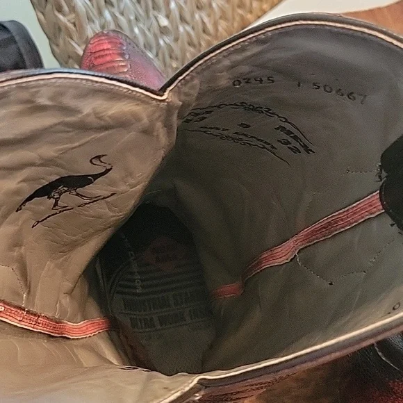 EUC Los Altos Black Cherry Ostrich Leg Western Boots Snip Toe - Picture 11 of 12